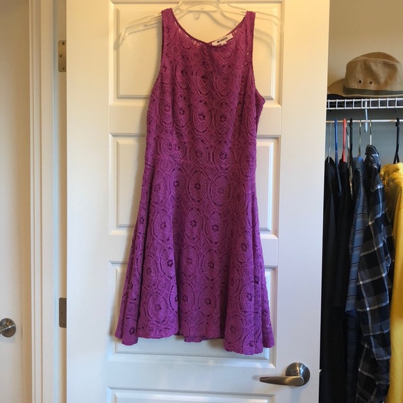 Gorgeous Dress! - Picture 1 of 2
